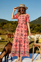 Geblümtes, gerüschtes Maxikleid mit Puffärmeln